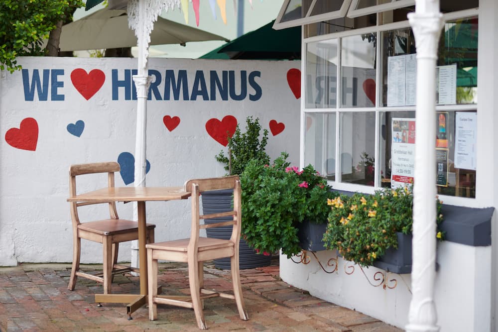 RE/MAX Wine And Whales about page image